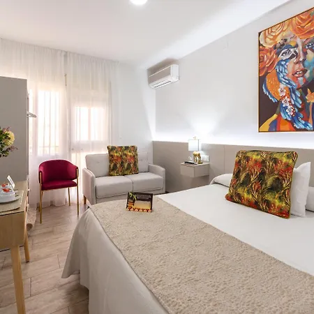 Urban B&r Pensión 4*